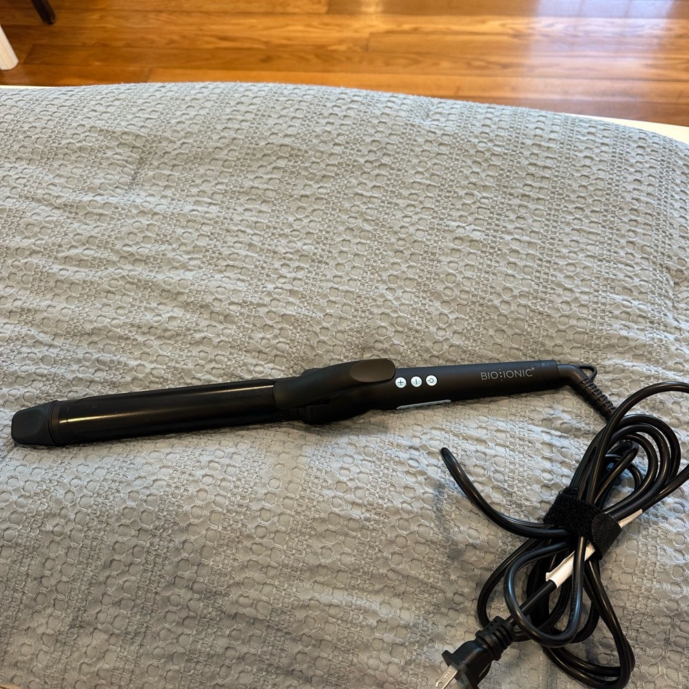 Bio Ionic Black Curling Iron